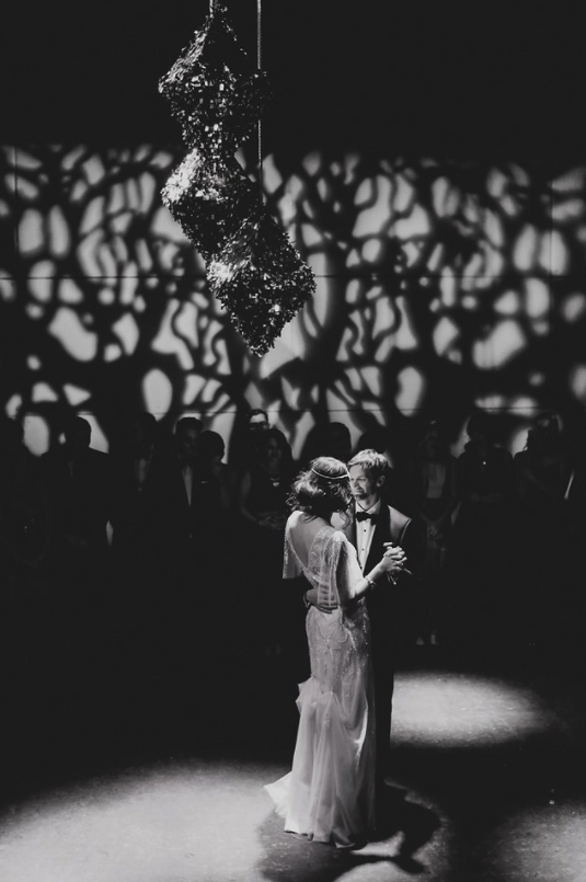 bride and groom art deco first dance