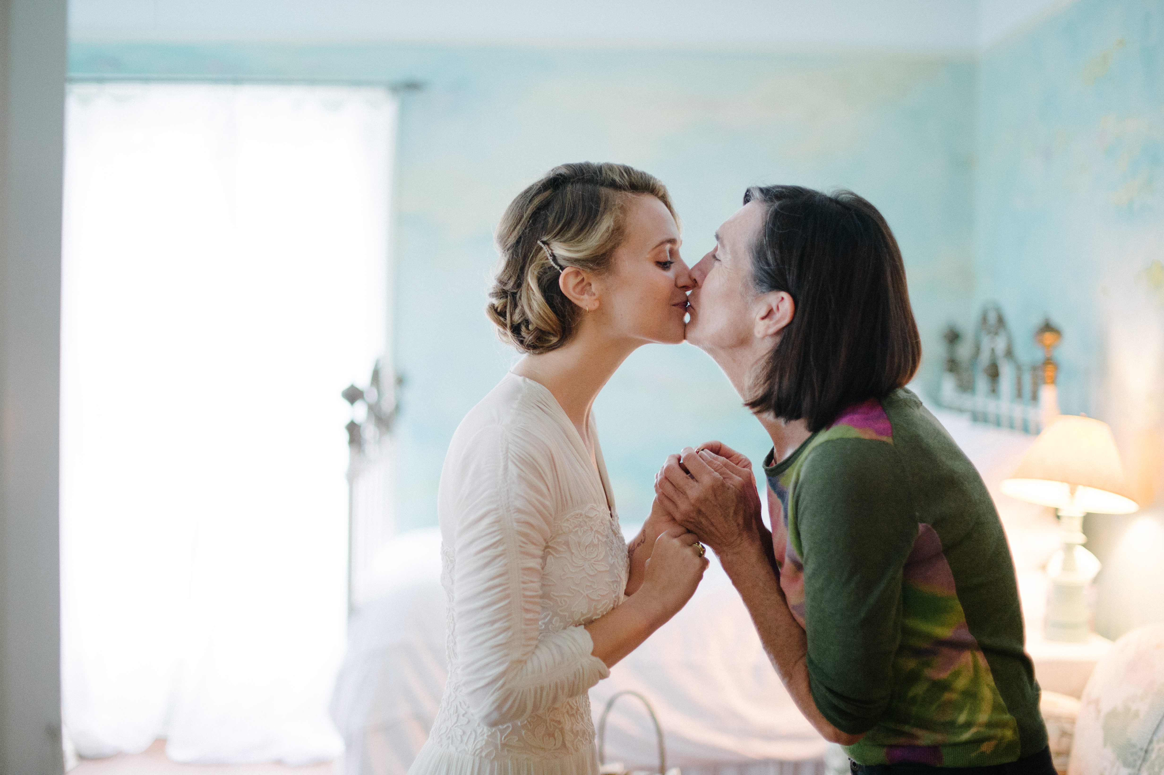 V1940s Inspired Countryside Wedding bride getting ready