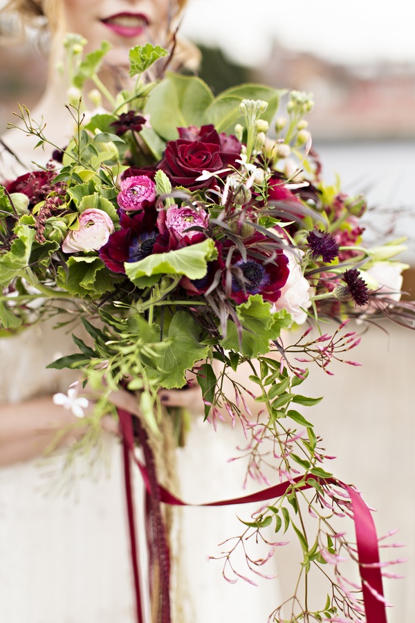 Art-Deco-Glamour-Styled-Shoot-burgundy-flowers