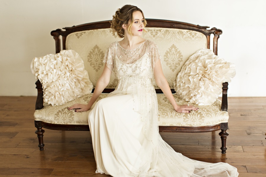 Art-Deco-Glamour-Styled-Shoot-chaise