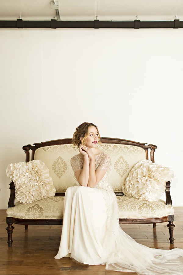 Art-Deco-Glamour-Styled-Shoot-vintage-chaise