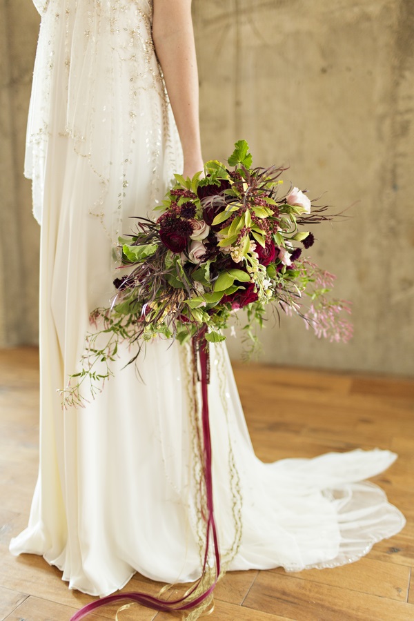 Art-Deco-Glamour-Styled-Shoot-wildflower-bouquet