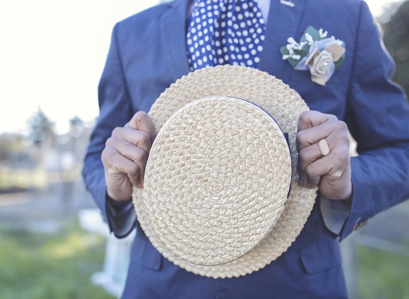 Edwardian-Era-Styled-Wedding-Shoot-vintage-boater-hat