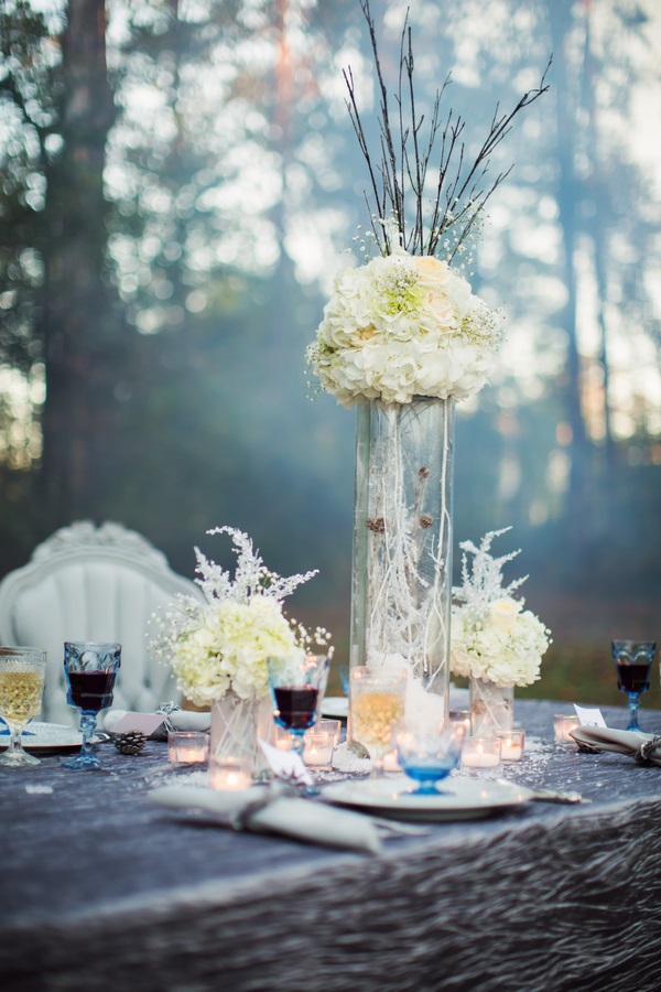 Ice-Queen-Styled-Wedding-Shoot-centerpiece