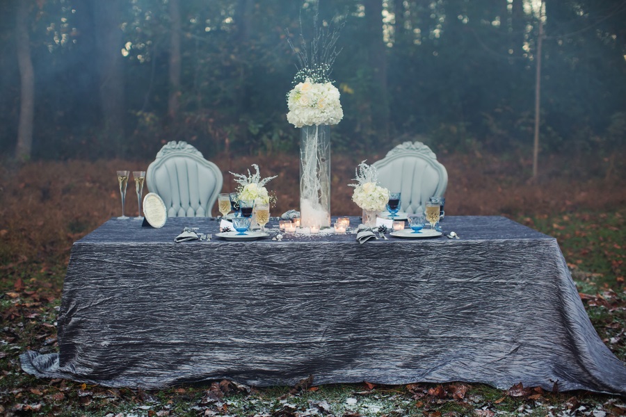 Ice-Queen-Styled-Wedding-Shoot-table