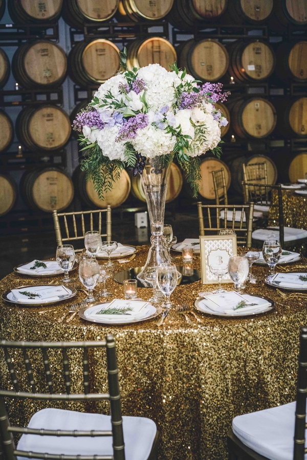 Roaring-20's-formal-vineyard-wedding-art-deco-tables