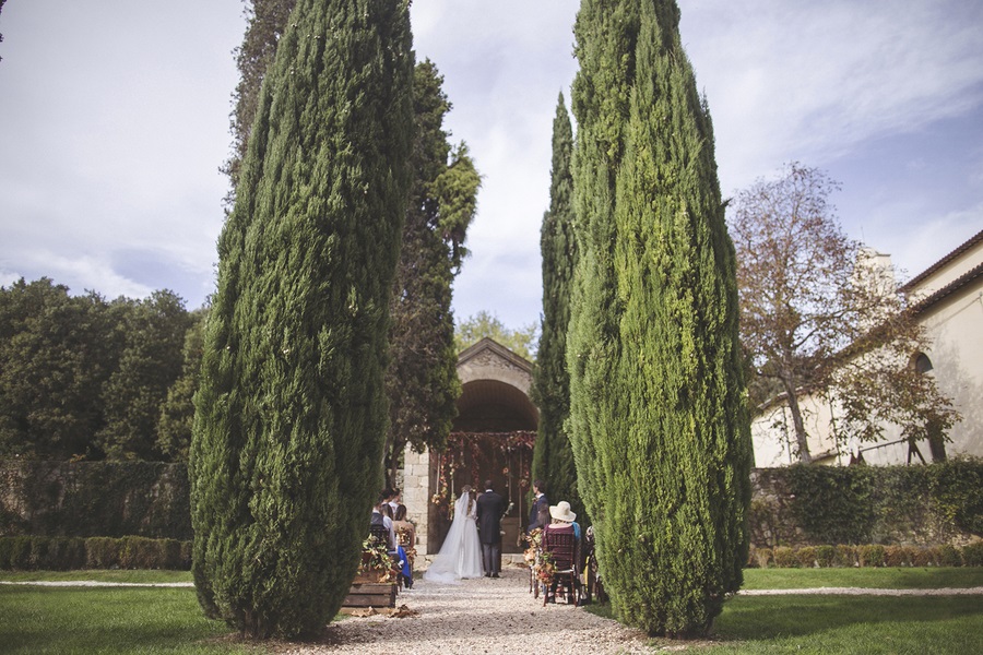 Vintage-Bohemian-Wedding-at-a-Historic-Italian-Villa-ceremony-venue