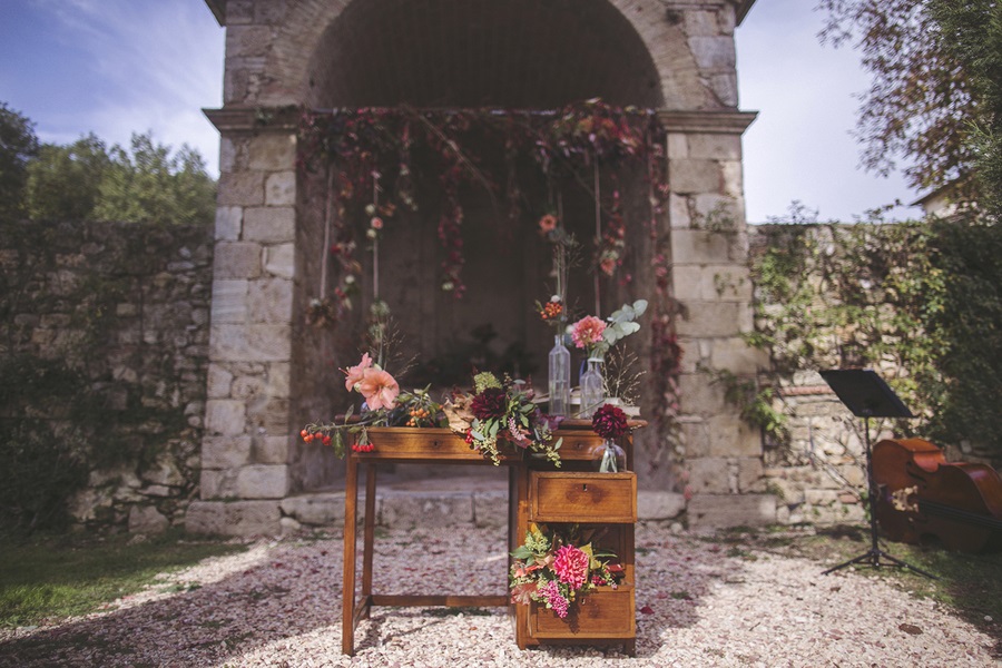 Vintage-Bohemian-Wedding-at-a-Historic-Italian-Villa-decor