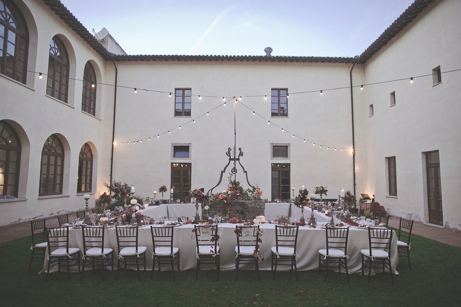 Vintage-Bohemian-Wedding-at-a-Historic-Italian-Villa-table-decor