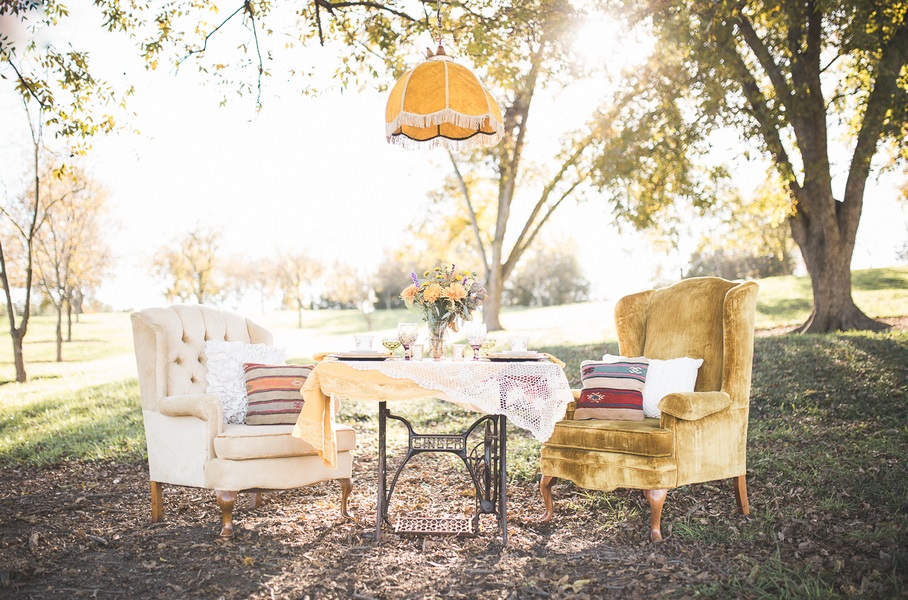 Vintage-Boho-Engagement-Shoot-table-setting