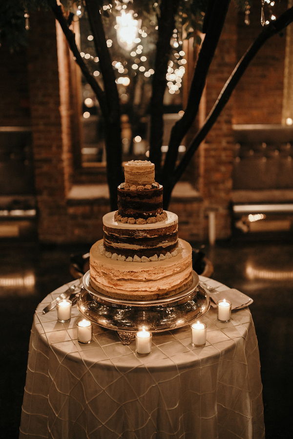 Vintage-Rustic-Glam-Wedding-naked-cake