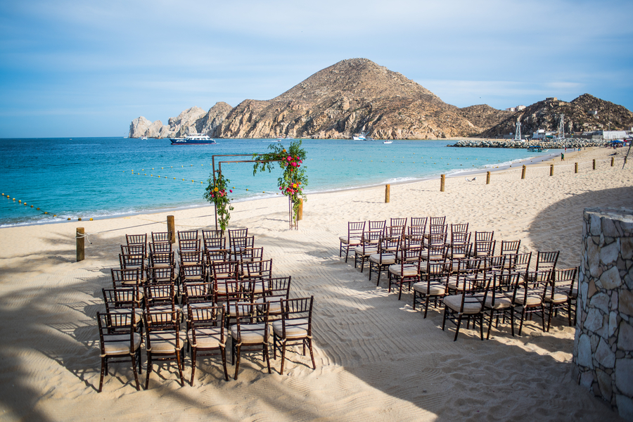 Vintage-bohemian-beach-wedding-beach-ceremony