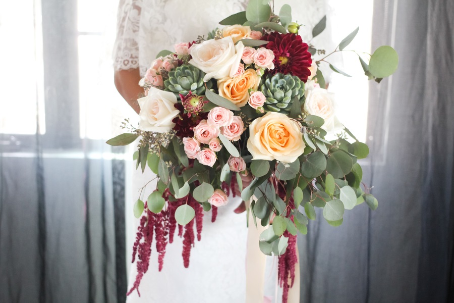 ethereal-glam-wedding-in-southern-california-bouquet