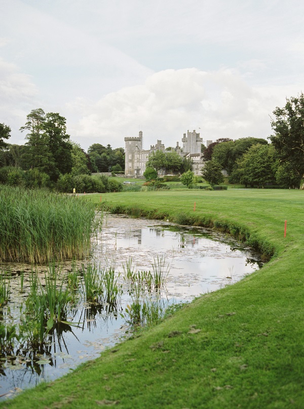 romantic-styled-shoot-in-an-irish-castle-11