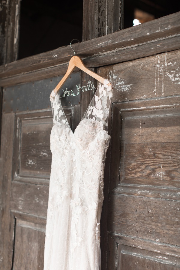 urban-shabby-chic-formal-wedding-dress