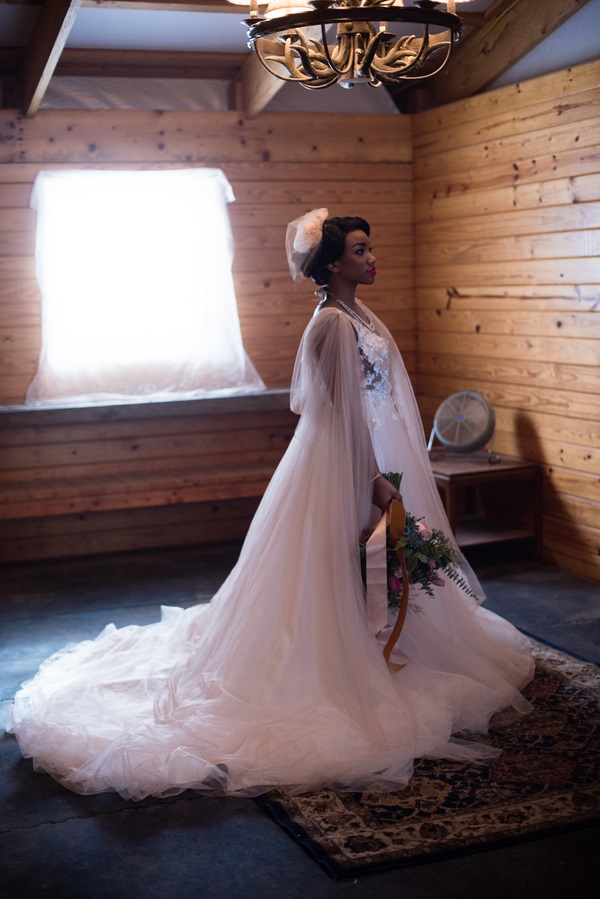 vintage-elegant-barn-wedding-gown