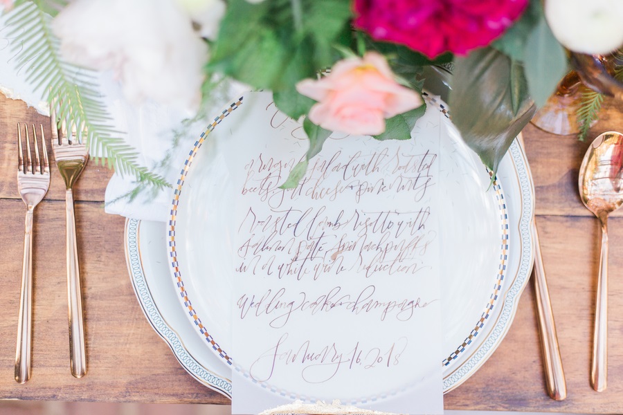 vintage-hawaiian-elopement-styled-shoot-table-setting