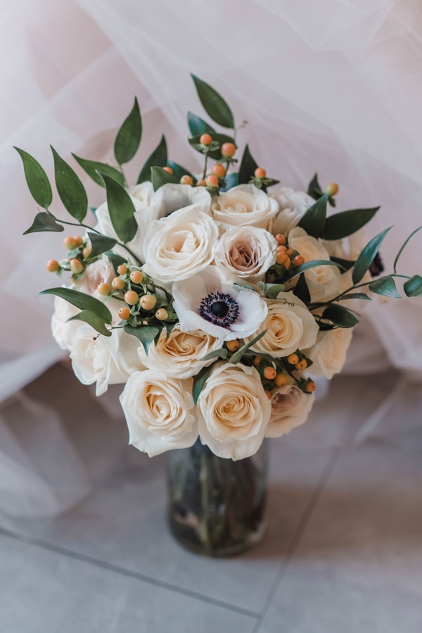 vintage-spring-themed-styled-shoot-bouquet