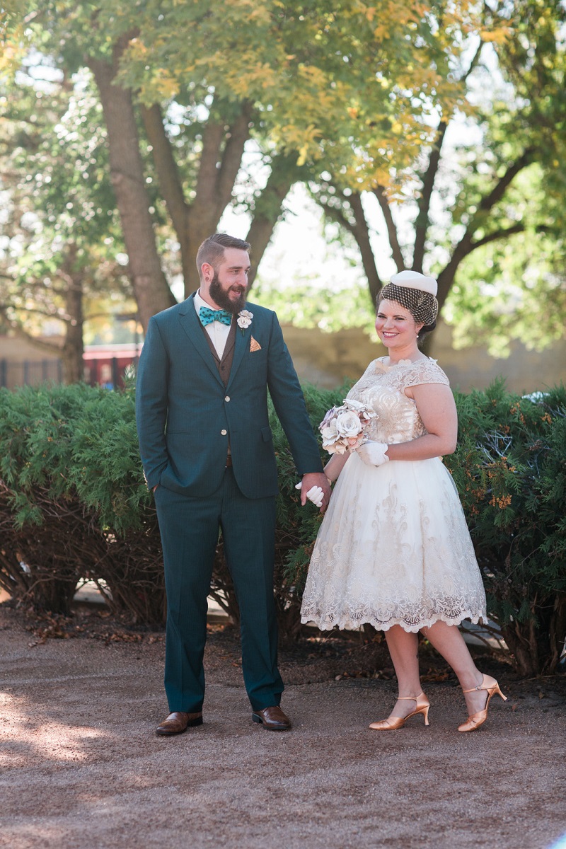 diy-1950s-inspired-wedding-couple-cute