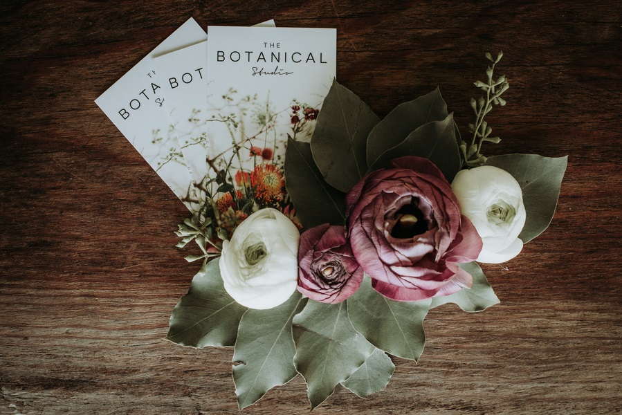 dreamy-southern-greenhouse-styled-shoot-invitations