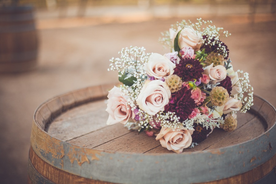 edgy-vintage-vineyard-wedding-bridal-bouquet