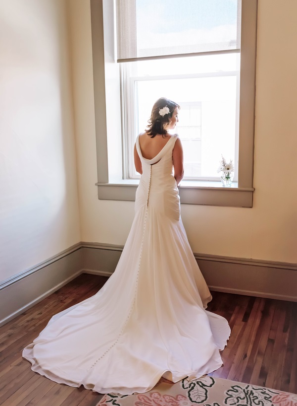 elegant-heirloom-vintage-wedding-bride-back