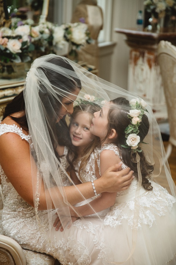 english-garden-fairytale-wedding-flower-girls