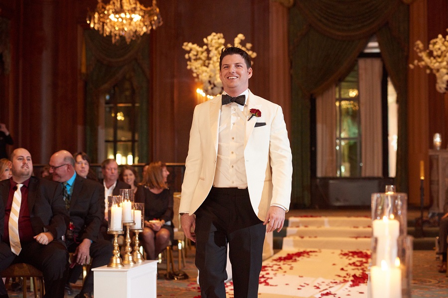 formal-vintage-wedding-in-a-historic-chicago-hotel-groom