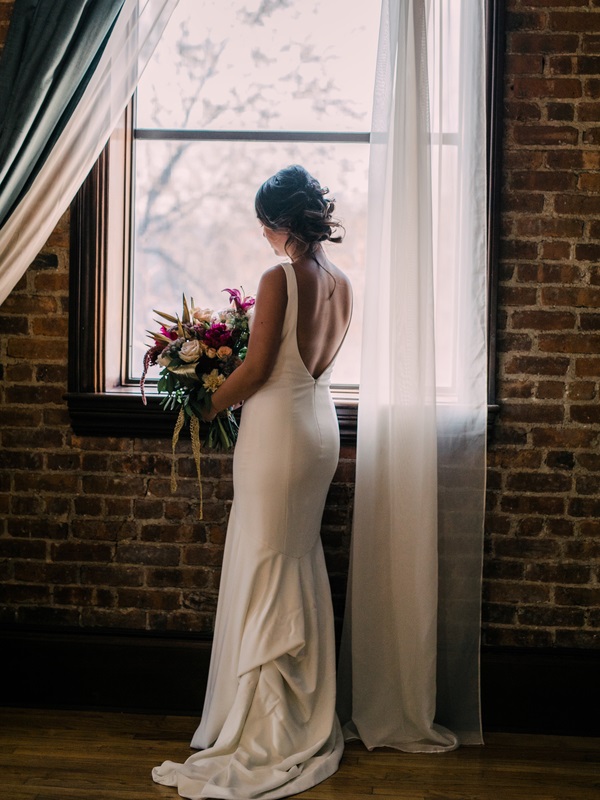 glamorous-vintage-wedding-in-brooklyn-gown