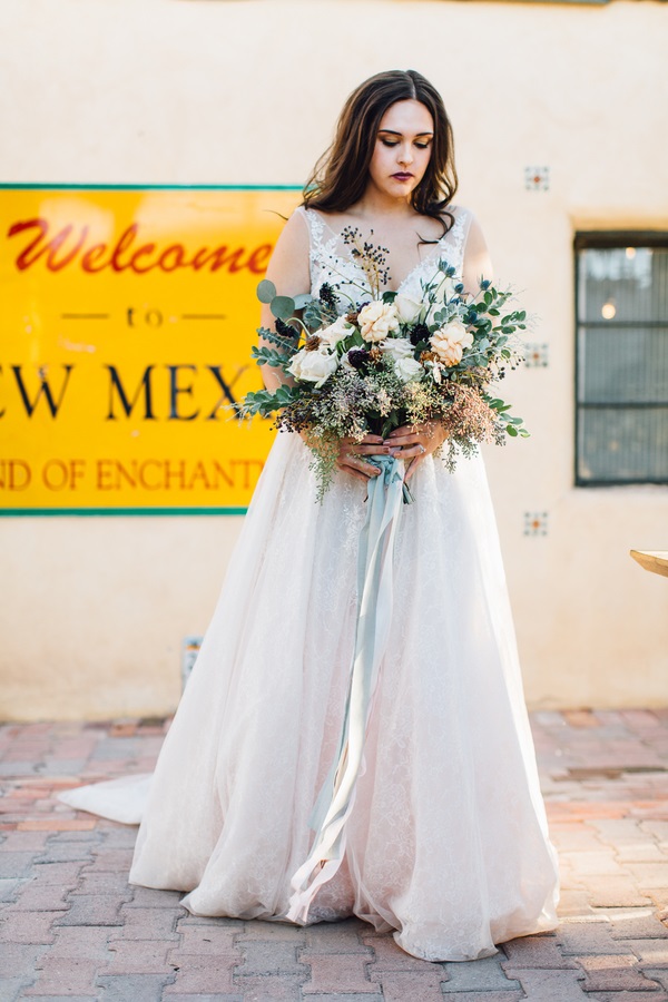 mid-century-moody-styled-wedding-bridal-bouquet