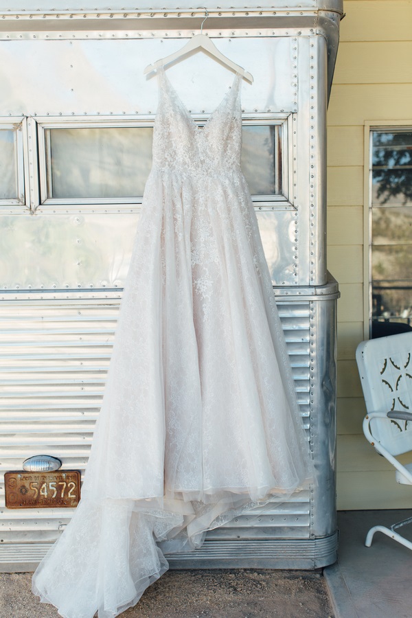 mid-century-moody-styled-wedding-dress