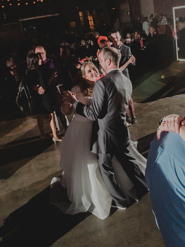 vintage-collegiate-formal-wedding-first-dance