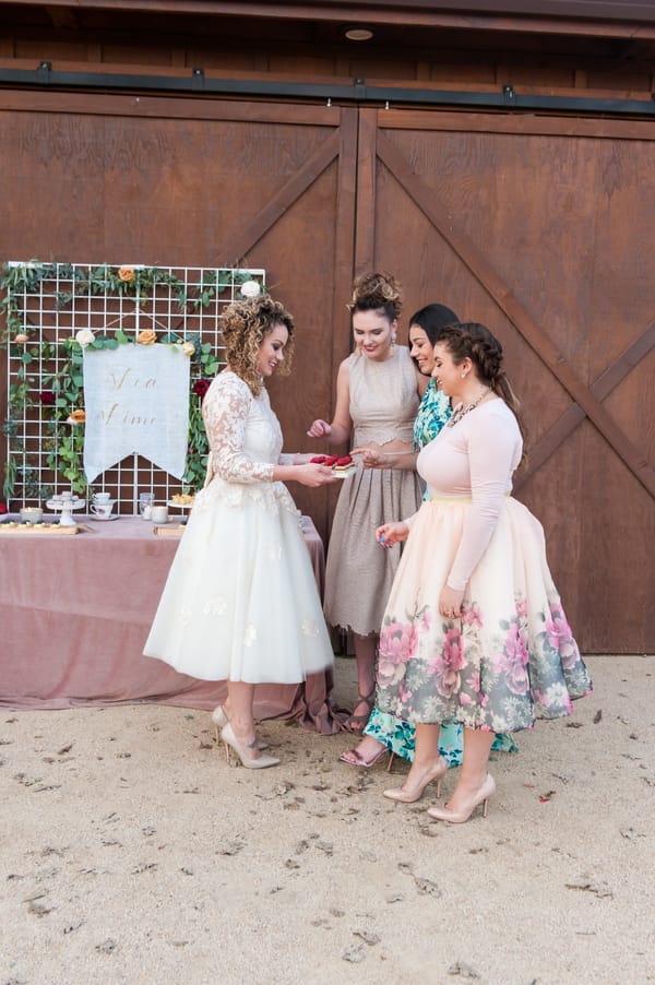 vintage-tea-party-bridesmaid-proposal-treat
