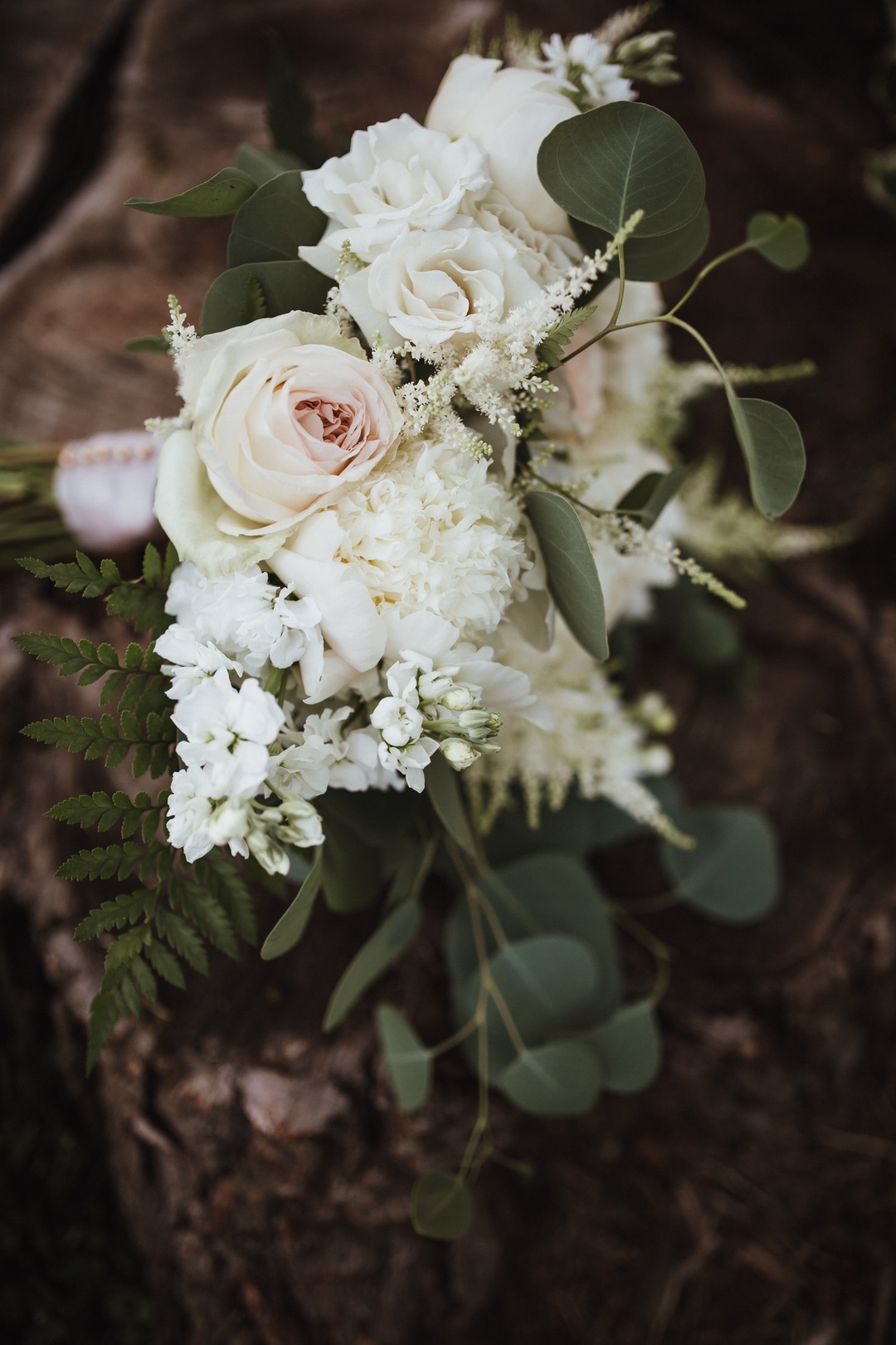 gatsby-chic-whitehall-estate-wedding-flowers