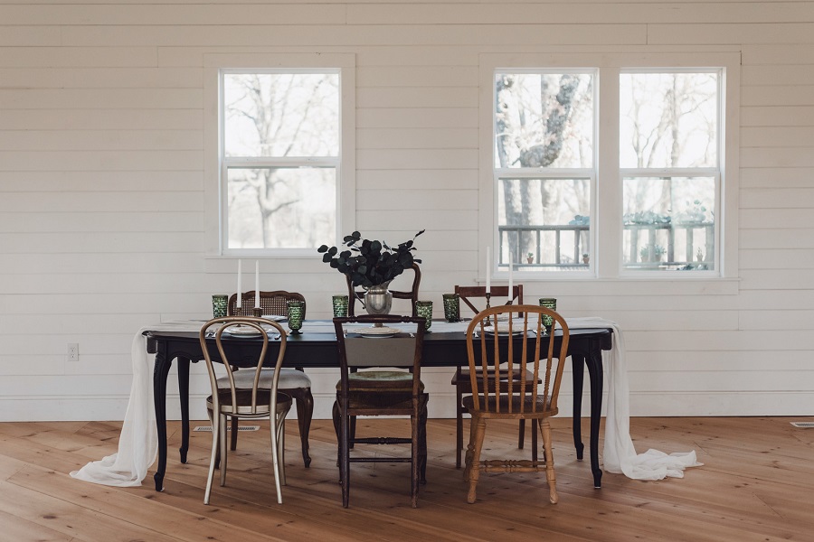 moody-and-romantic-vintage-wedding-table