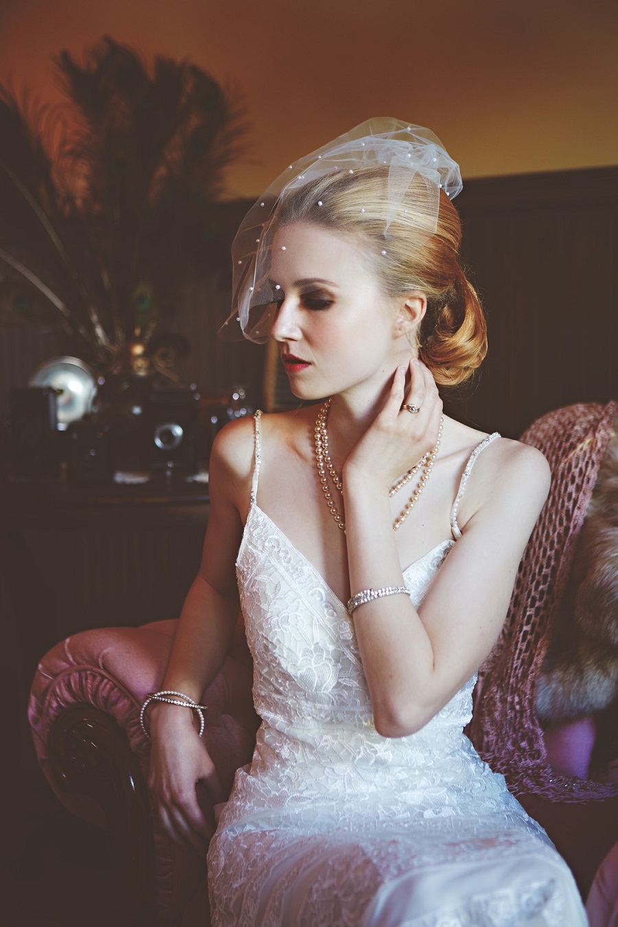 roaring-20s-and-1950s-bridal-mash-up-makeup