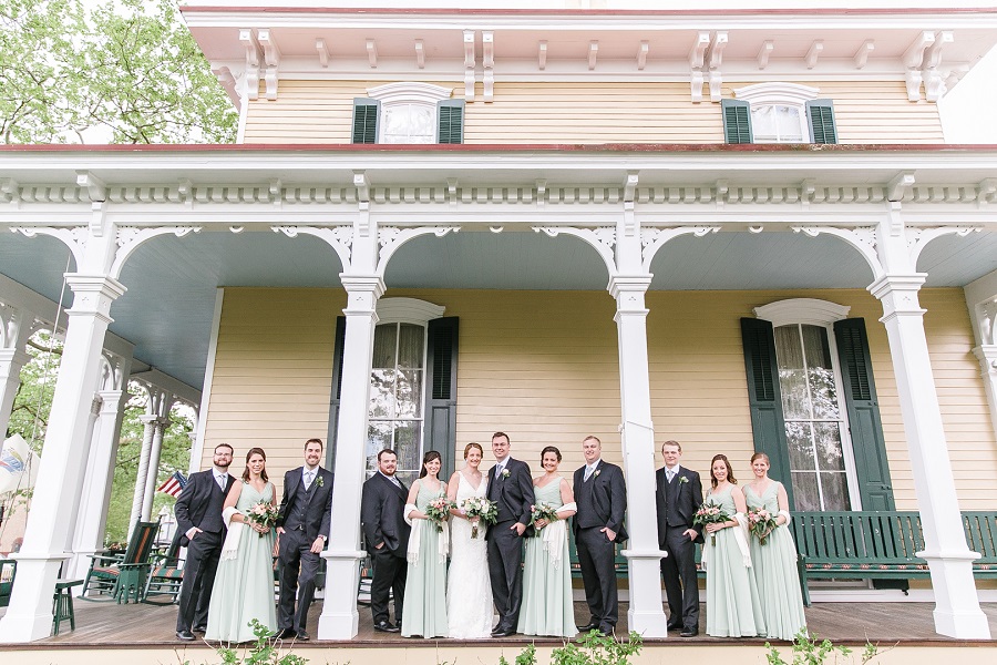 southern-style-victorian-inspired-wedding-bridal-party