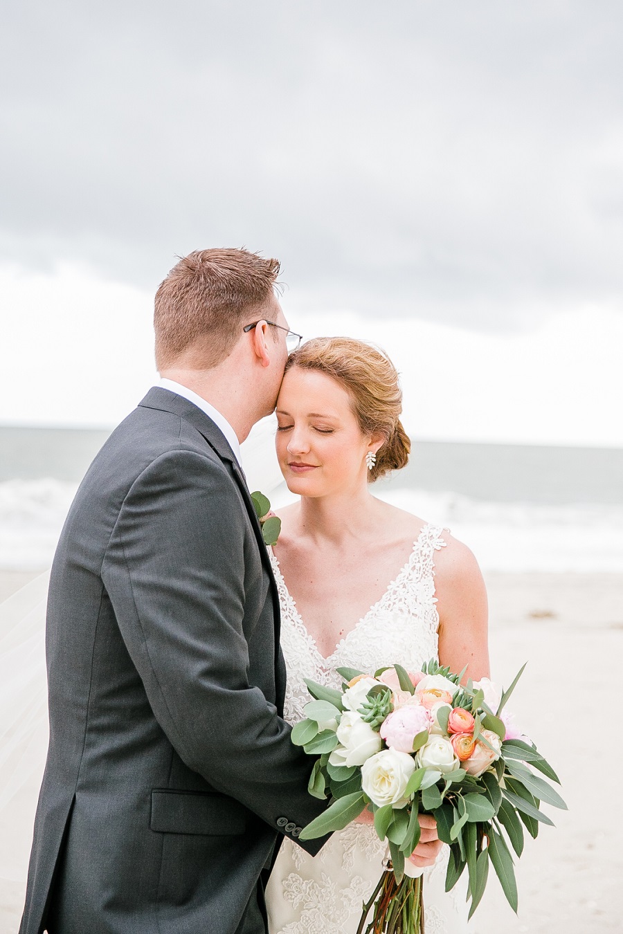 southern-style-victorian-inspired-wedding-hug