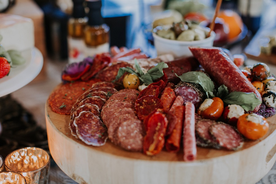 vintage-tuscan-inspired-wedding-shoot-charcuterie