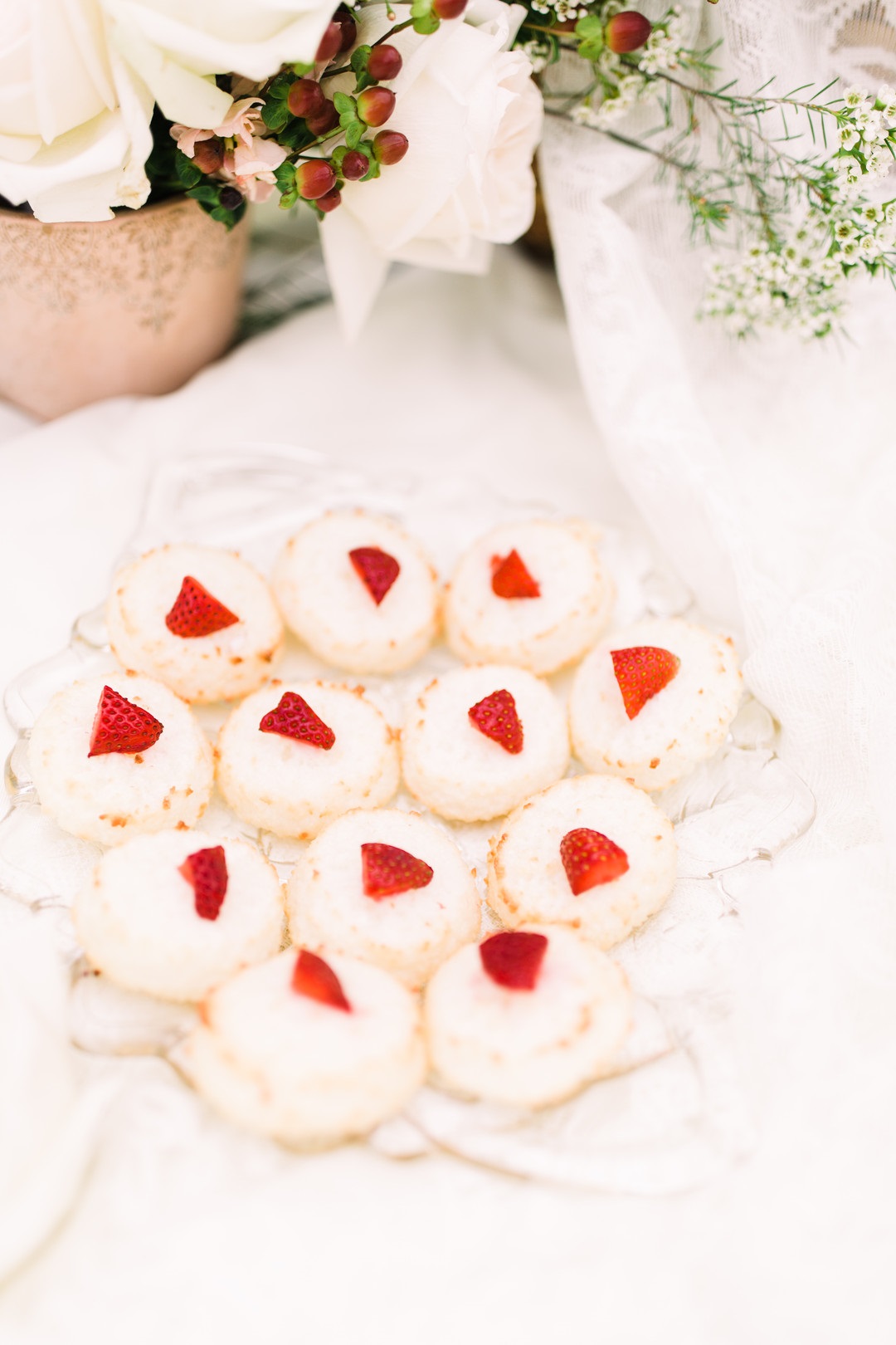 dreamy-1970s-garden-engagement-shoot-pastries