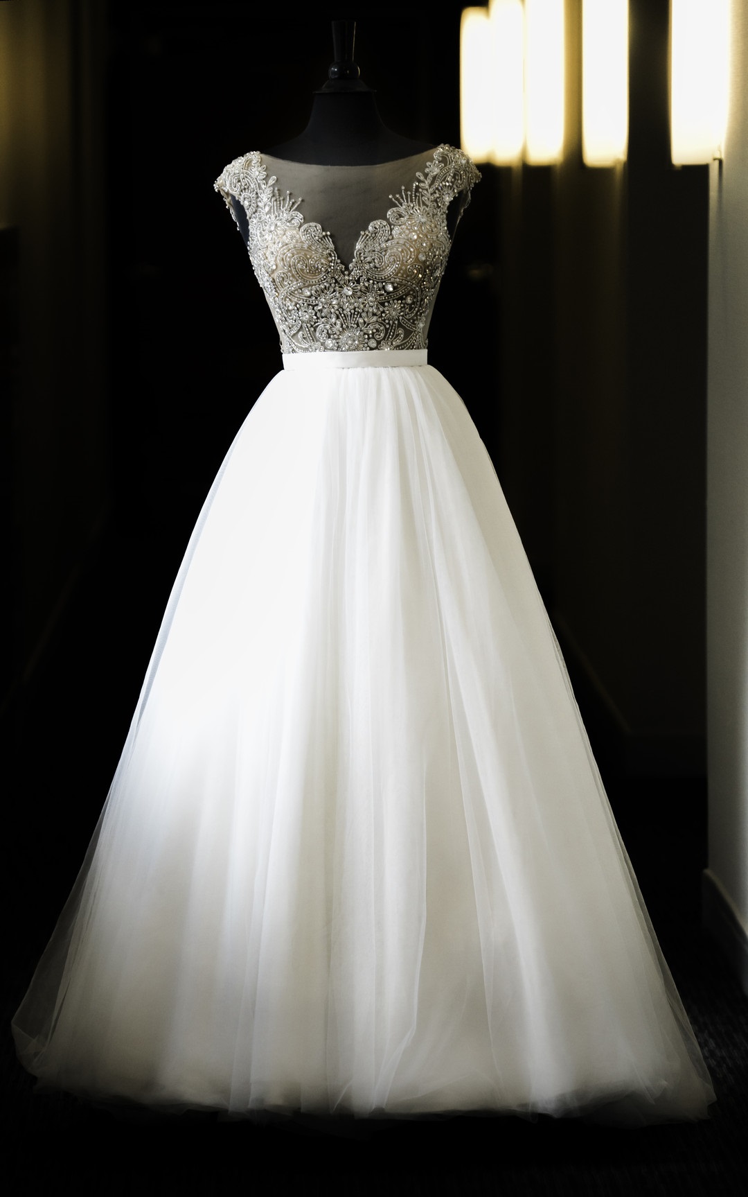 ultimate-glam-vintage-wedding-gown