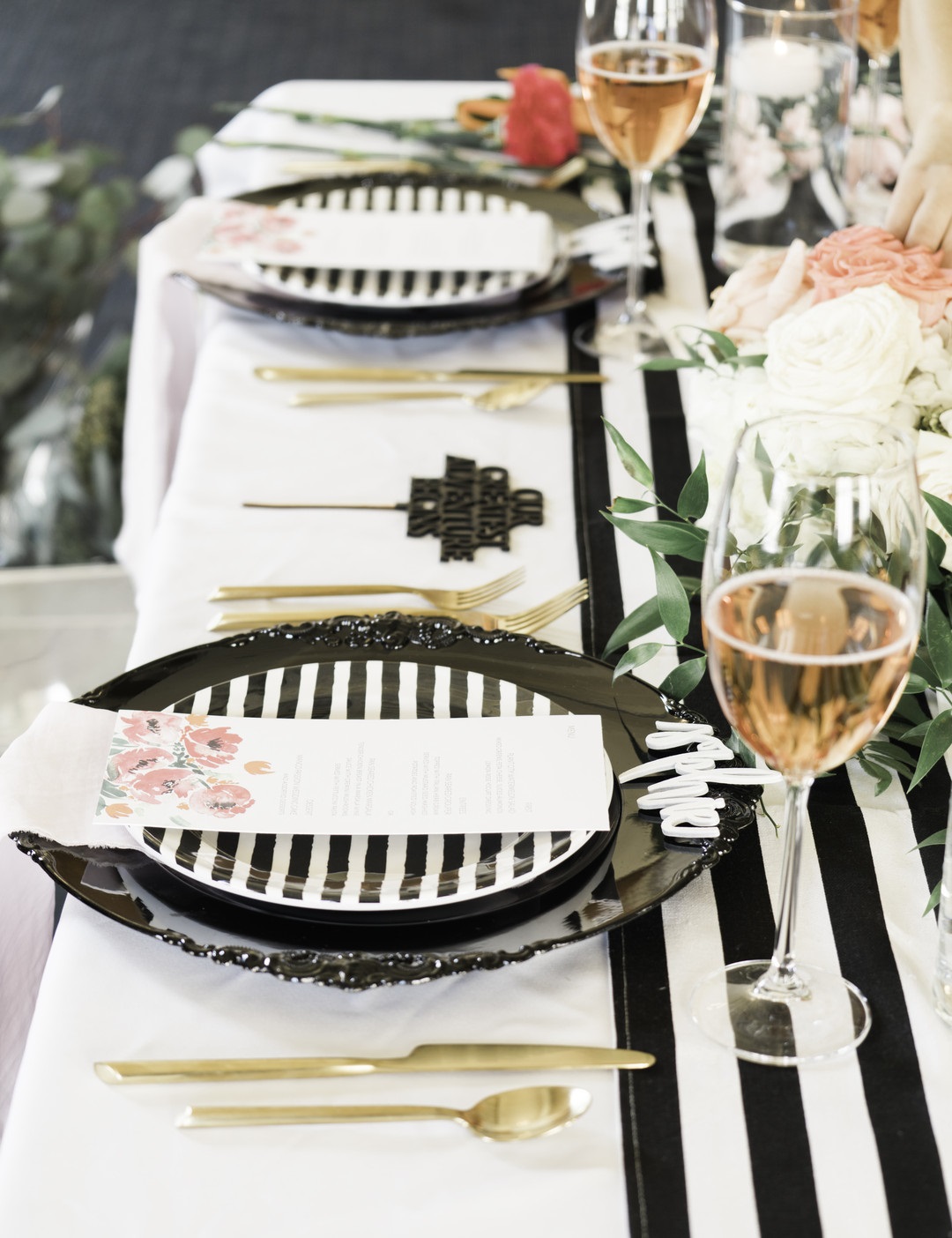 ultimate-glam-vintage-wedding-table-decor