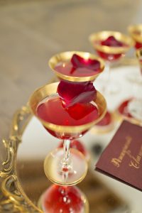 Art-Deco-Glamour-Styled-Shoot-cocktail