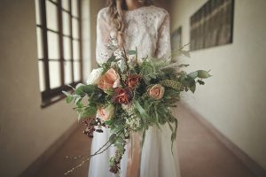 Vintage-Bohemian-Wedding-at-a-Historic-Italian-Villa-bridal-bouquet