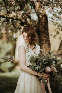 dreamy-southern-greenhouse-styled-shoot-bouquet