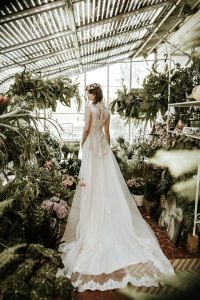 dreamy-southern-greenhouse-styled-shoot-bride