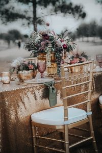 edgy-roaring-20s-styled-wedding-shoot-table-decor